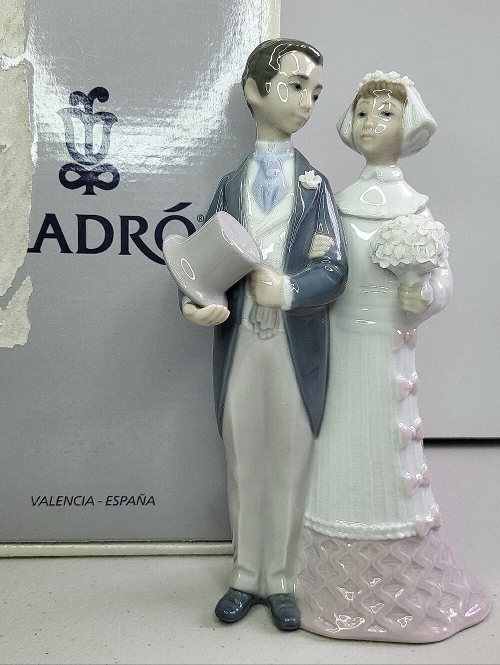 Lladro Bride & Groom # 4808. Wedding Day. Porcelain Figurine. With Box.
